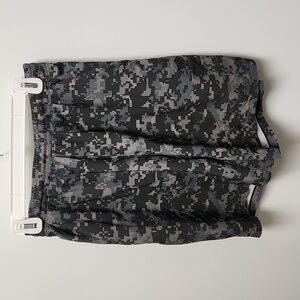 Lululemon mens pace breaker shorts